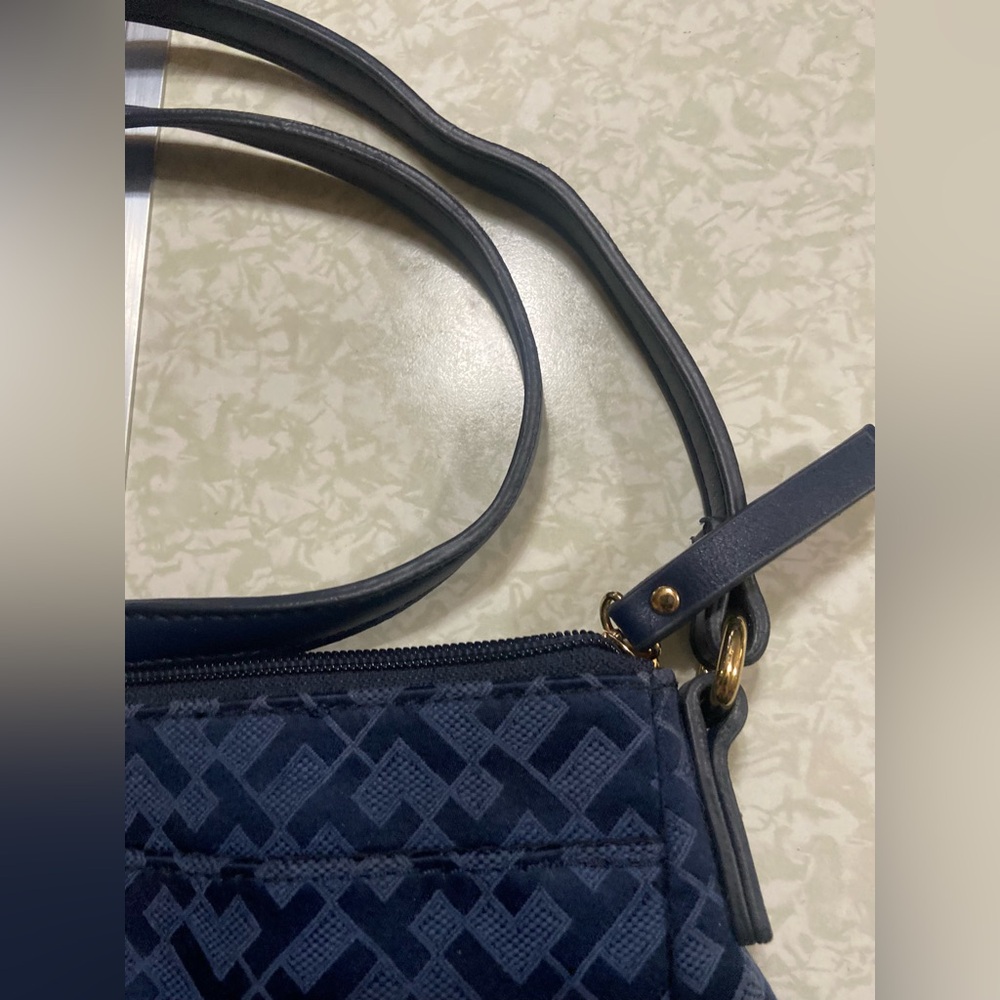 Tommy Hilfiger Purse - Picture 7 of 13
